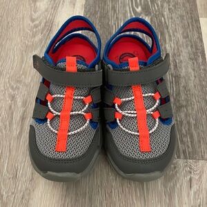 Stride rite Munchkins Size 12M- like new